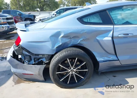 2022 Ford Mustang Ecoboost Premium Fastback z USA, uszkodzony, nr VIN 1FA6P8TH2N5150228